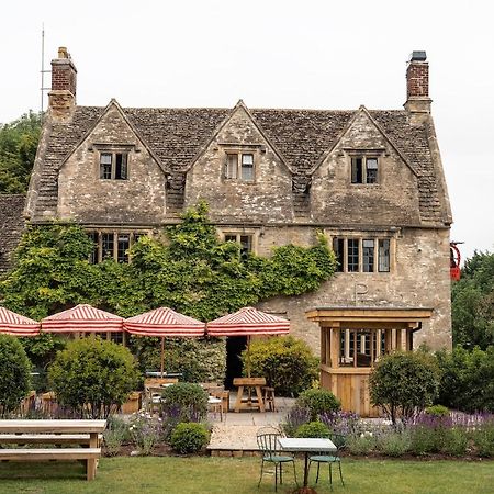 The Double Red Duke, Cotswolds Hotel Уитни Екстериор снимка