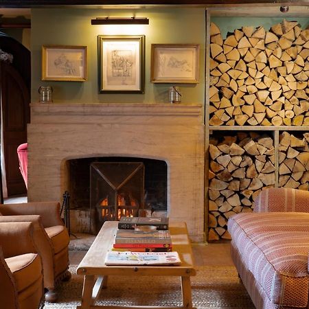 The Double Red Duke, Cotswolds Hotel Уитни Екстериор снимка