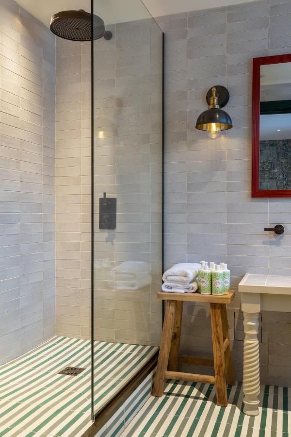 The Double Red Duke, Cotswolds Hotel Уитни Екстериор снимка