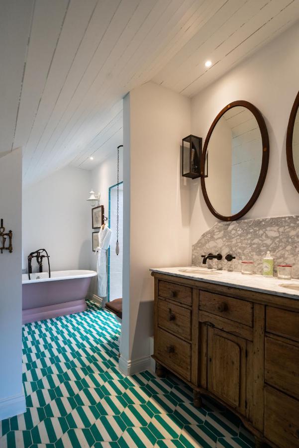 The Double Red Duke, Cotswolds Hotel Уитни Екстериор снимка