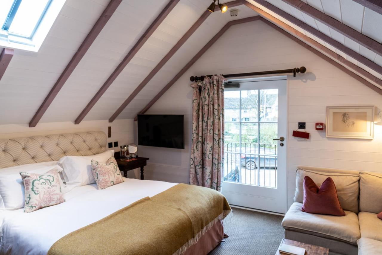 The Double Red Duke, Cotswolds Hotel Уитни Екстериор снимка