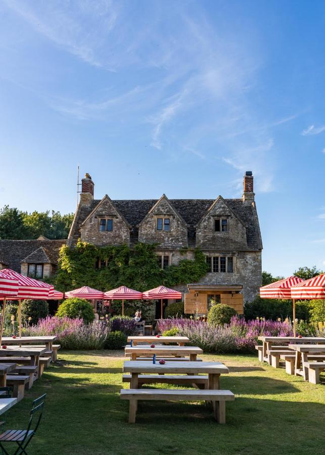 The Double Red Duke, Cotswolds Hotel Уитни Екстериор снимка