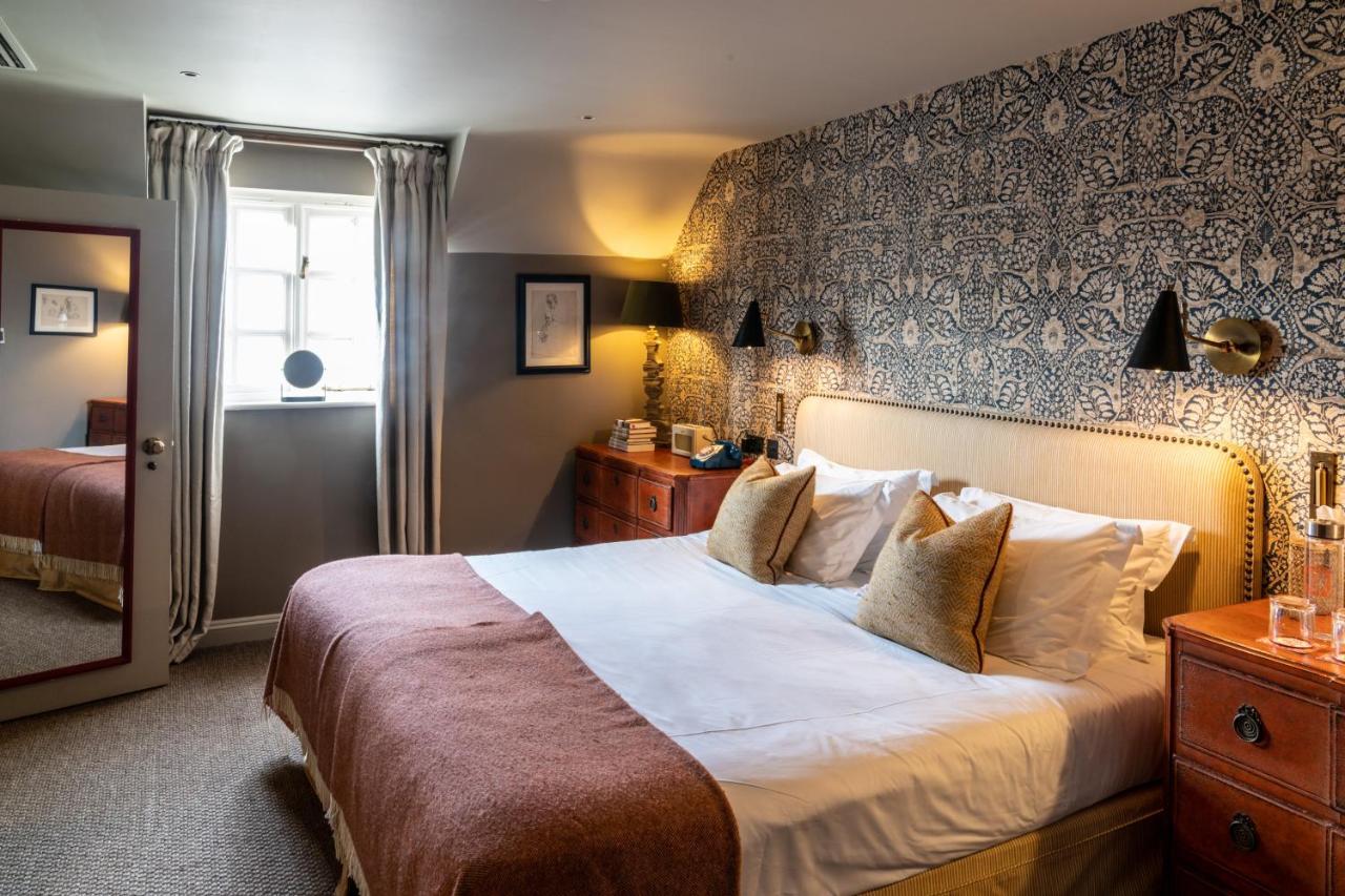 The Double Red Duke, Cotswolds Hotel Уитни Екстериор снимка